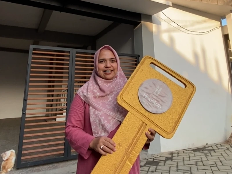 Foto Serah Terima Unit